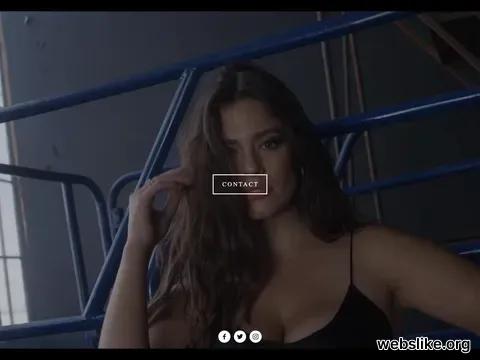 ashleygraham.com